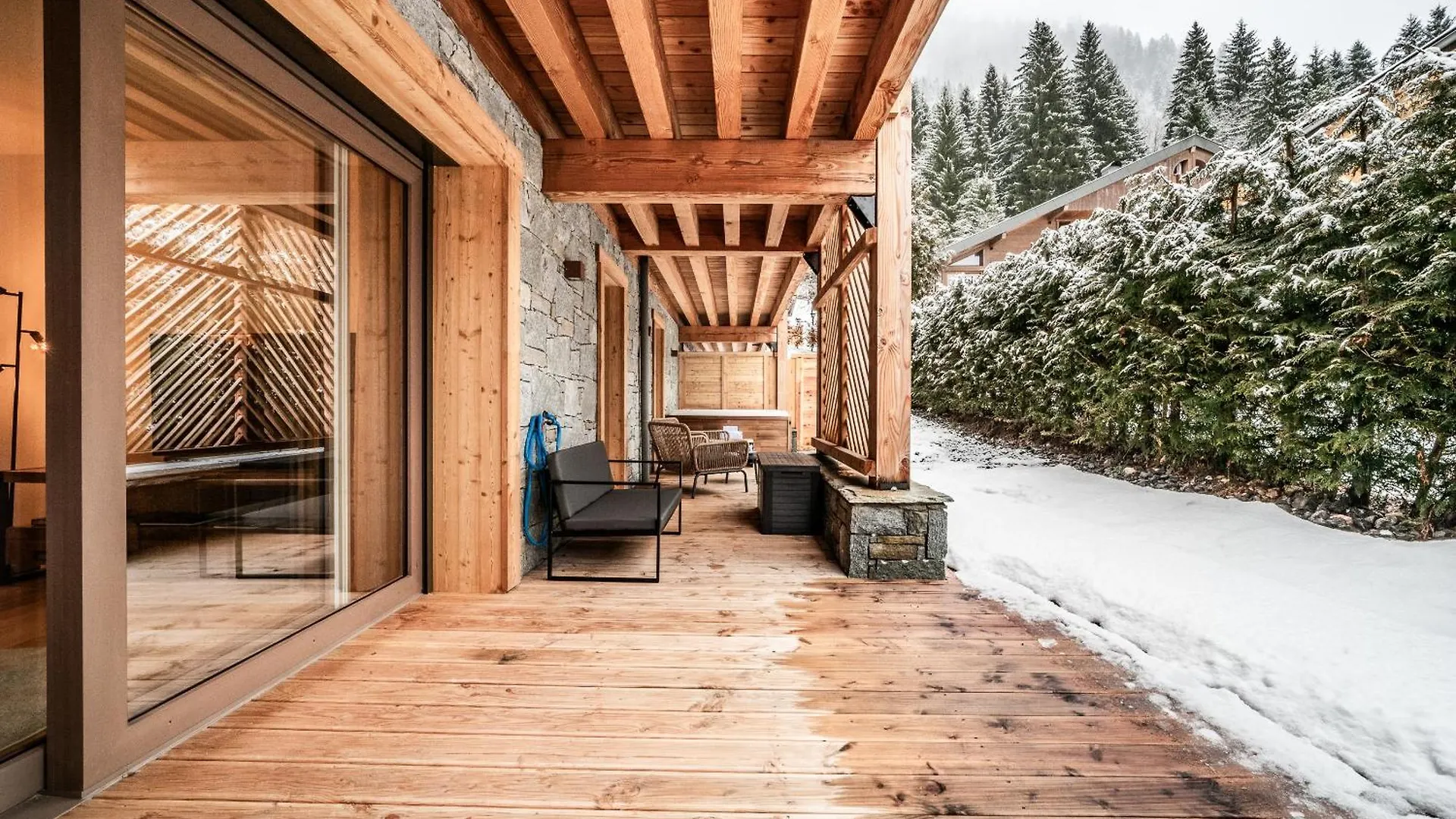 Apartment Ubuntu, Chatel - By Emerald Stay 0*,  France