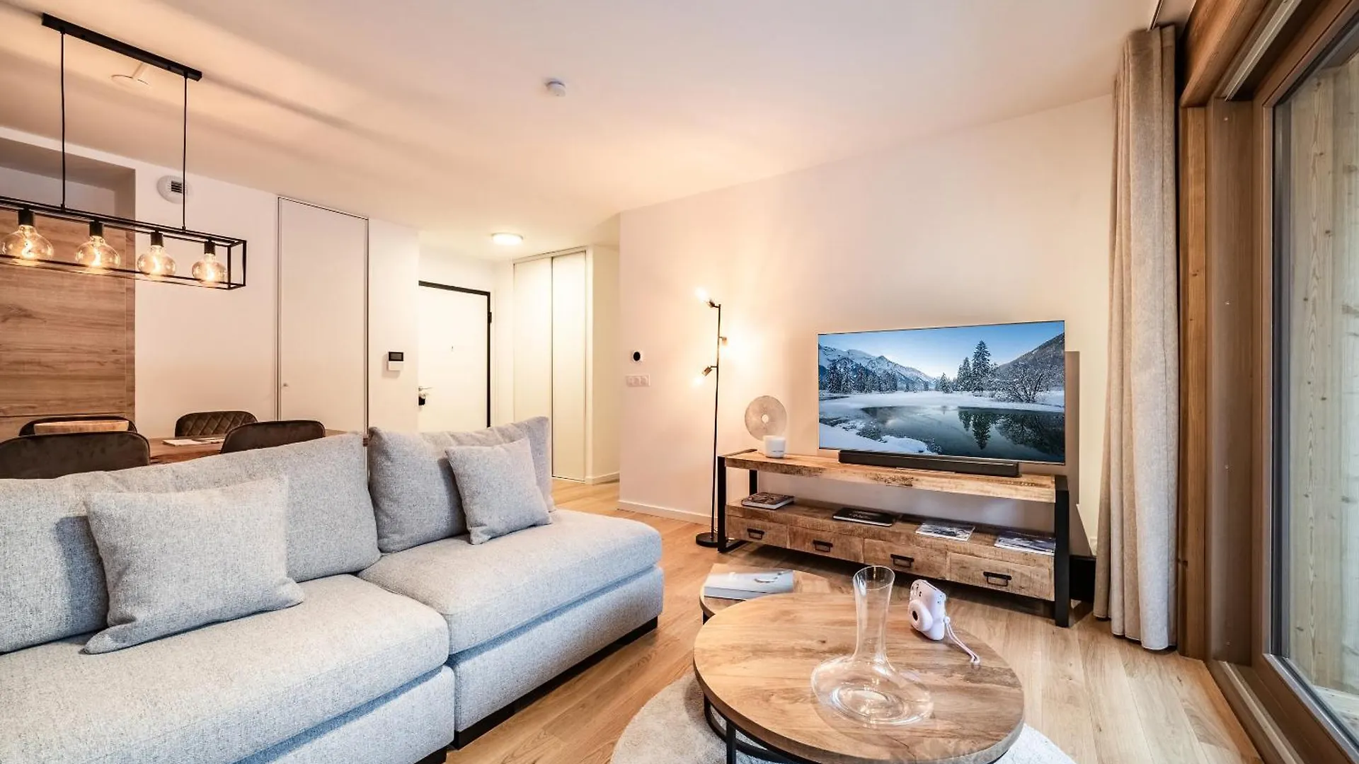 Apartment Ubuntu, Chatel - By Emerald Stay